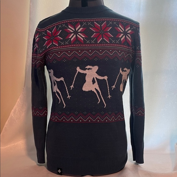 Ski The East Cozy Soft Sweater - Picture 1 of 5
